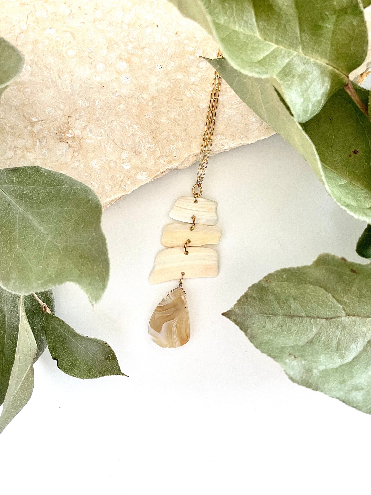 FROM THE BEACH // Agate, Shell Fragments, Gold Plated Necklace