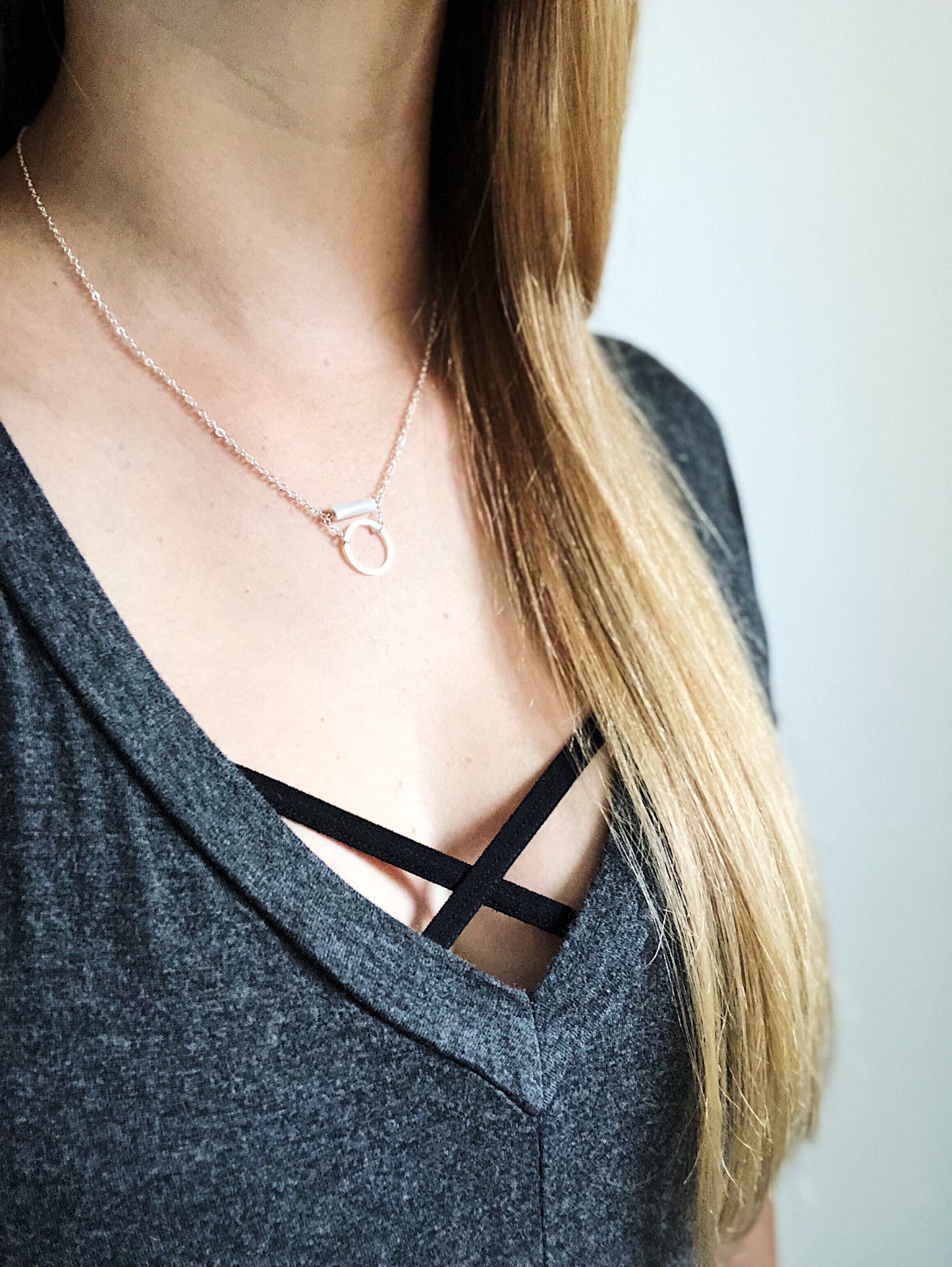 Minimalist Mother of Pearl Necklace